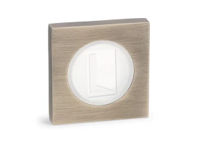 צו-אור ריבוע ברונזה