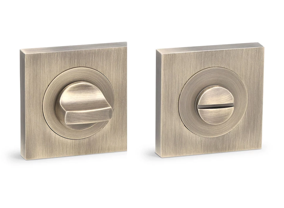 פנוי-תפוס ריבוע ברונזה