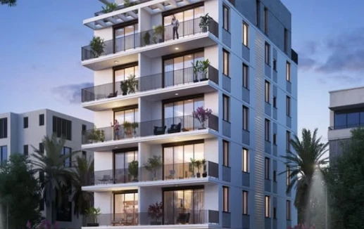 באור יום - אנטיגונוס 5, תל אביב