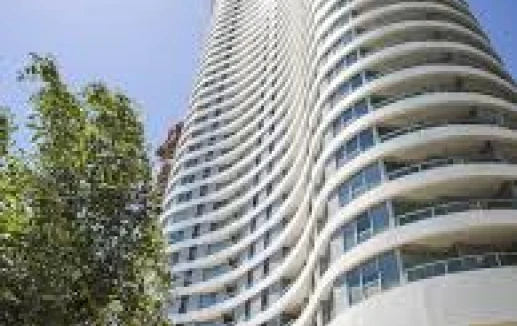 מלמטה - גינדי TLV – מגדלי התלתן